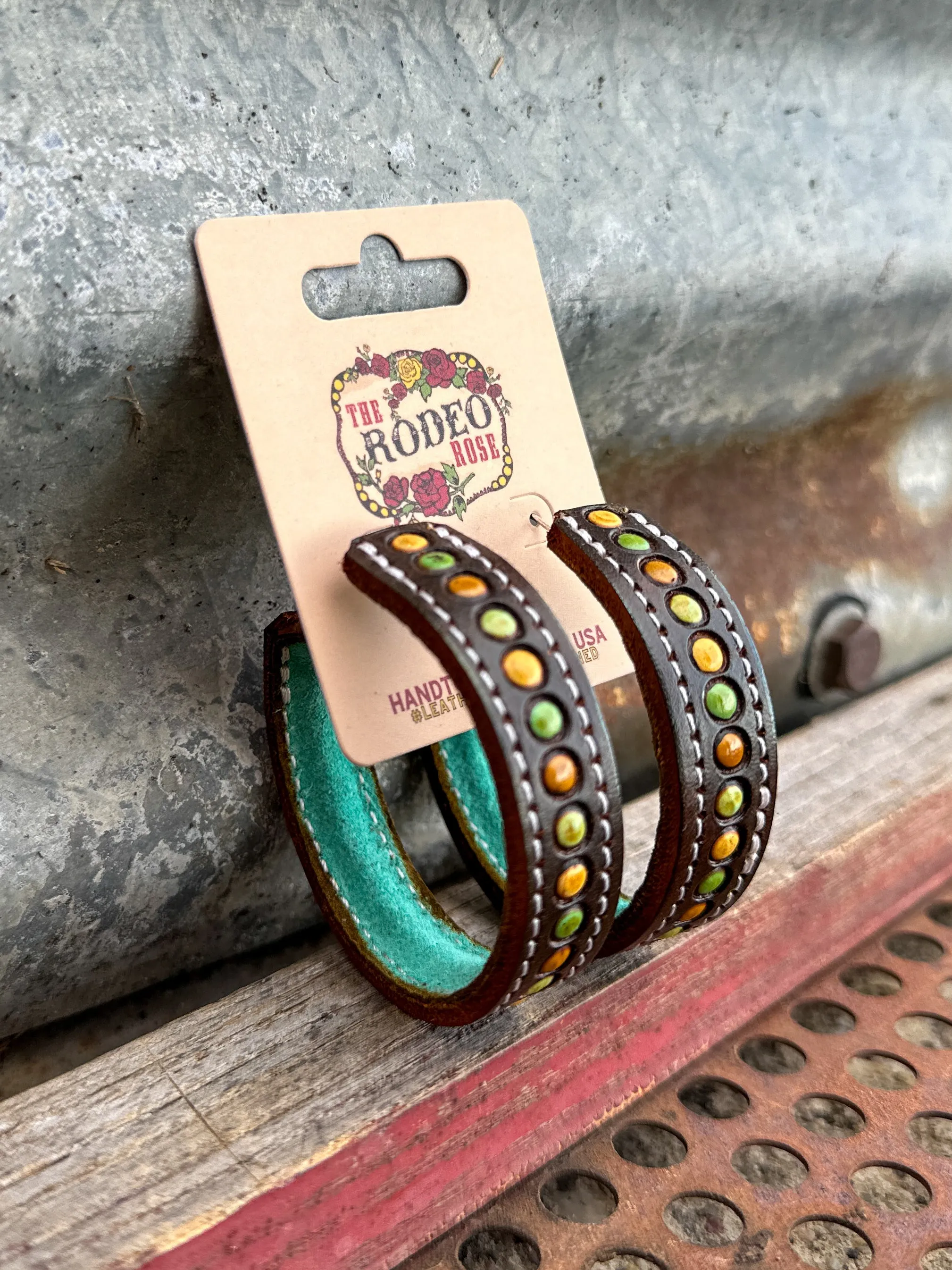 Dot Vera Hoop Earrings