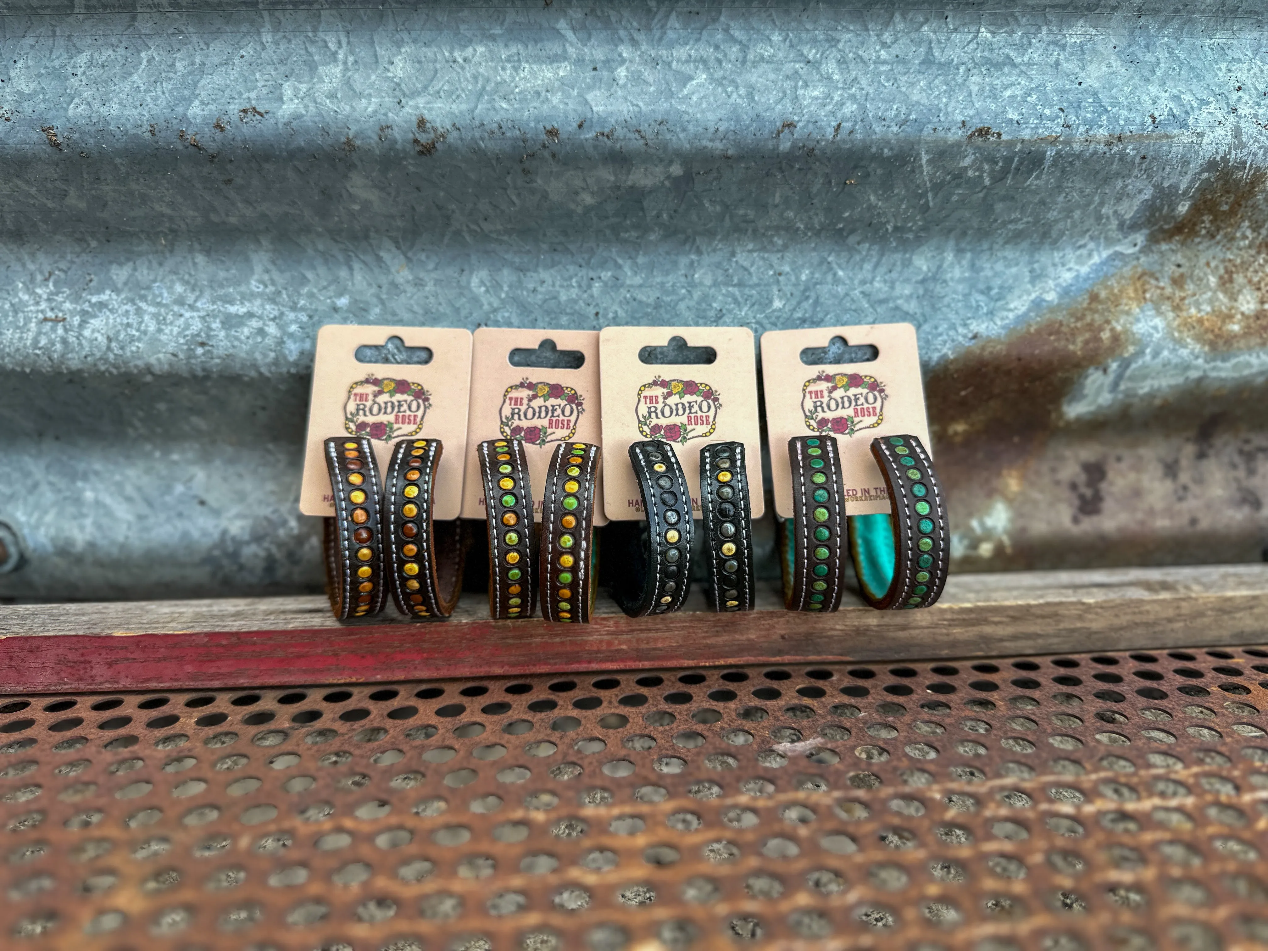 Dot Vera Hoop Earrings